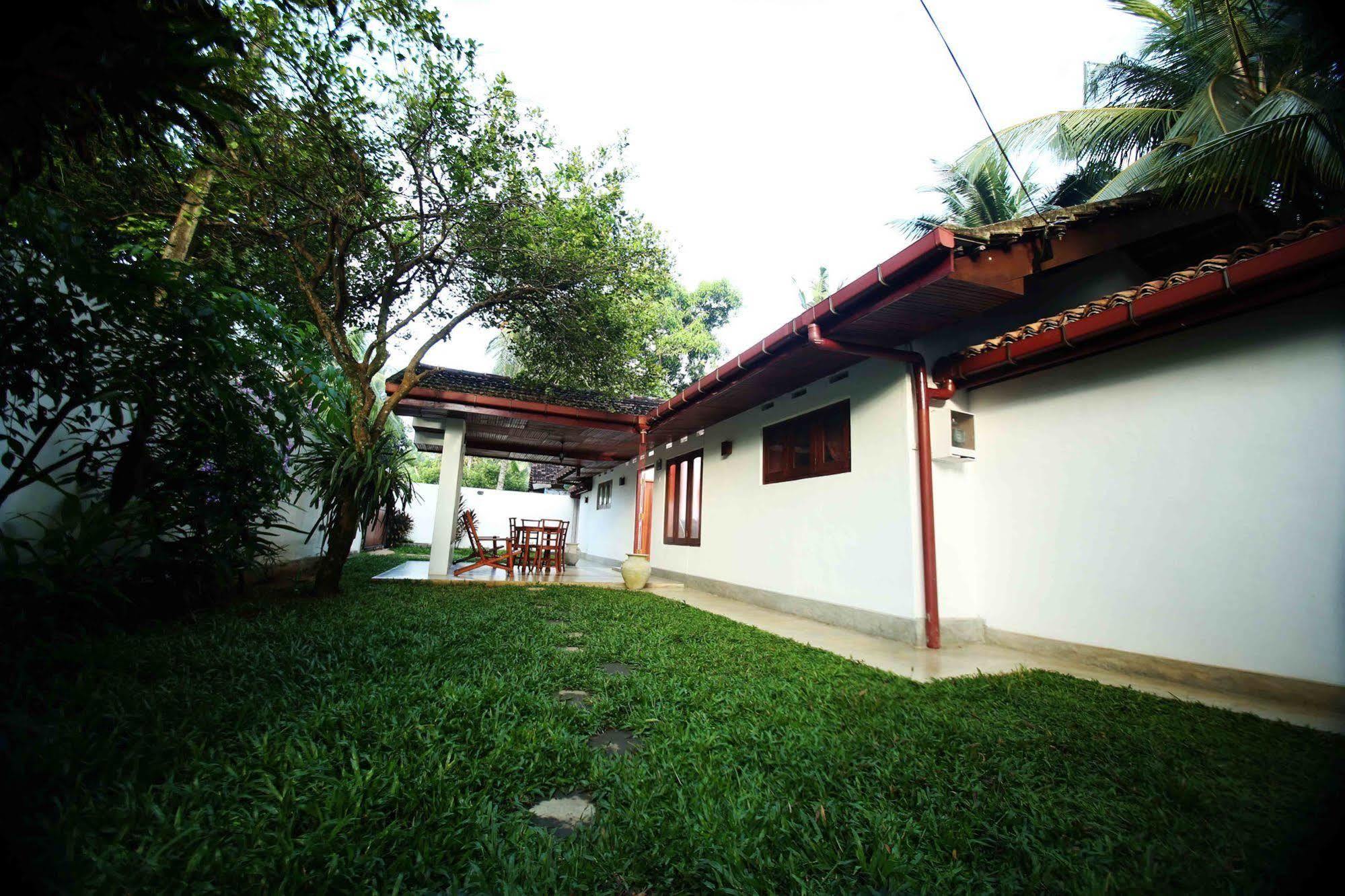 Summer Dew Villa Talpe Dış mekan fotoğraf
