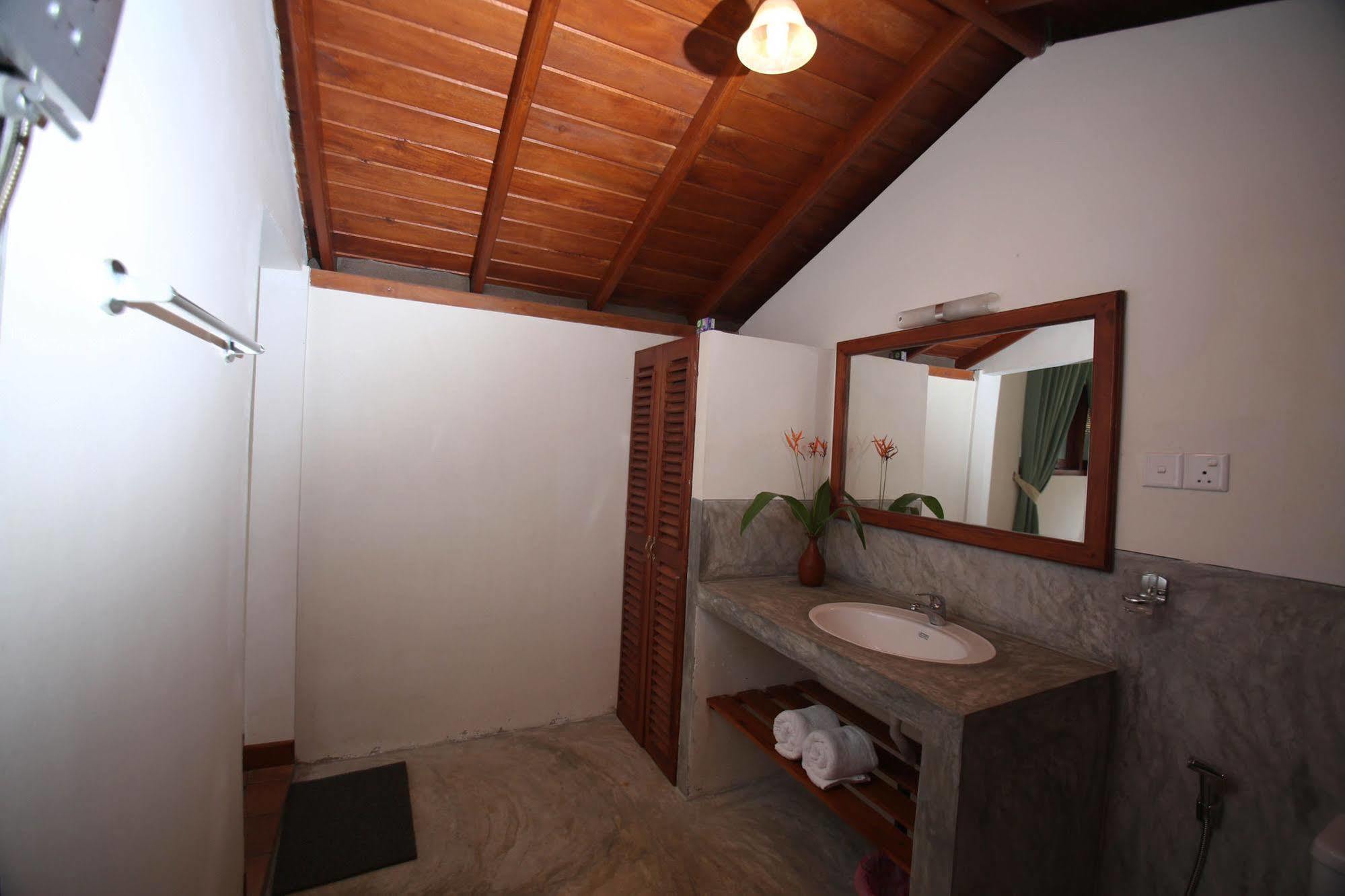 Summer Dew Villa Talpe Dış mekan fotoğraf