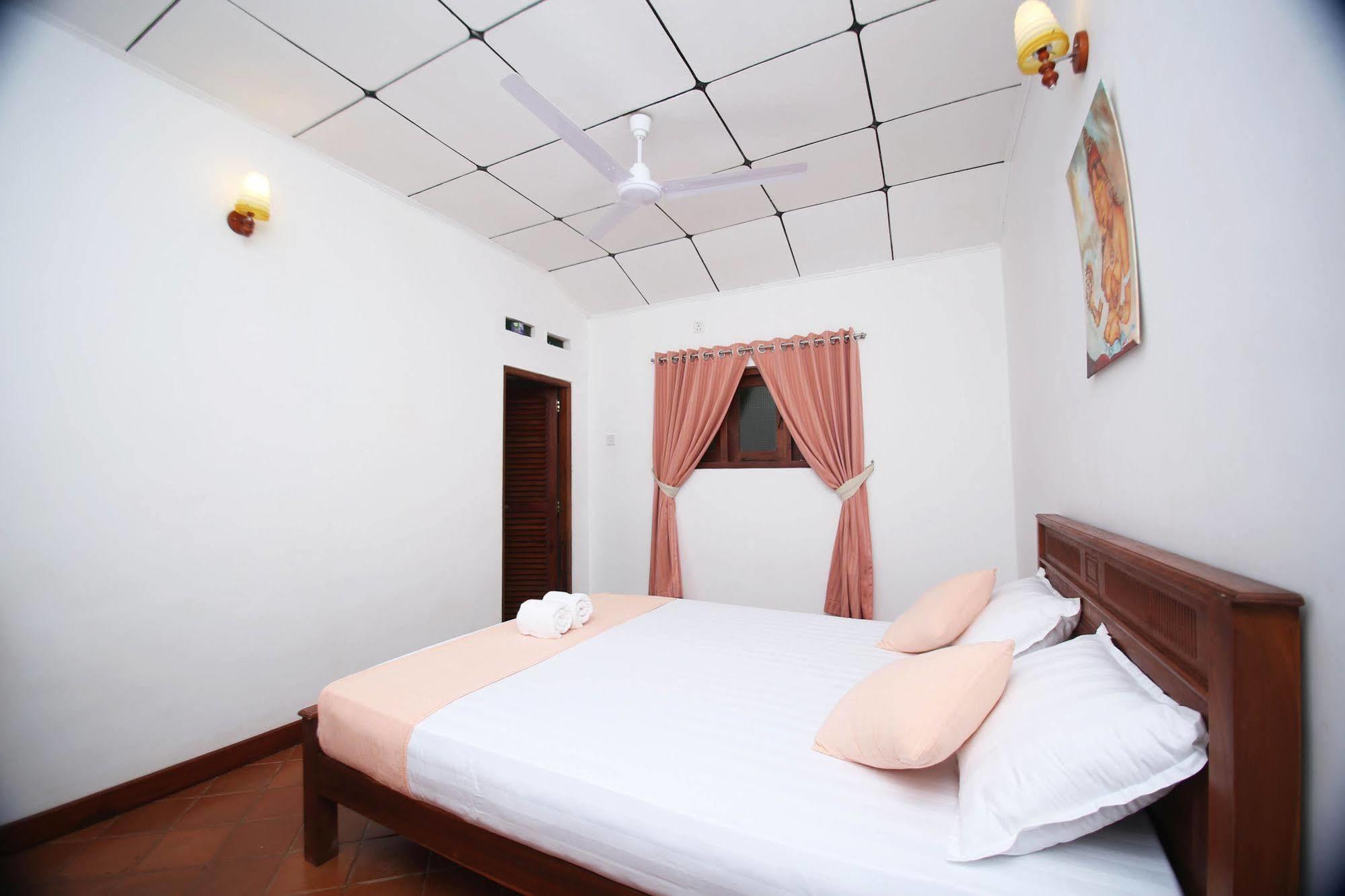 Summer Dew Villa Talpe Dış mekan fotoğraf