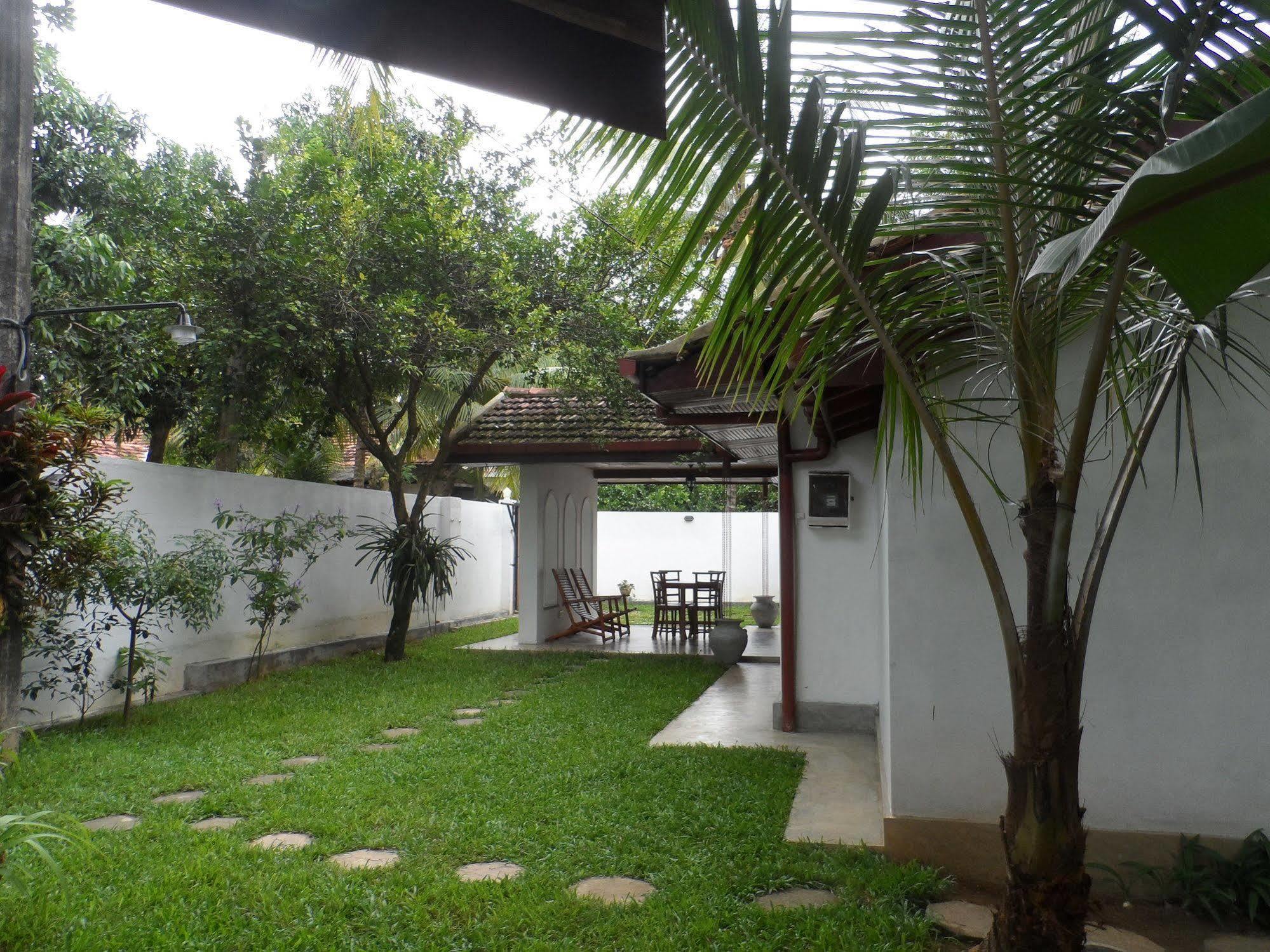 Summer Dew Villa Talpe Dış mekan fotoğraf